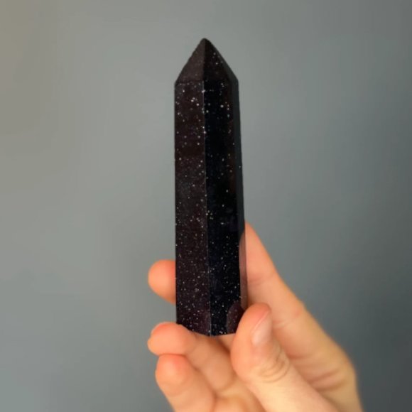 Blue Sandstone Crystal Point Tower - Picture 4 of 6